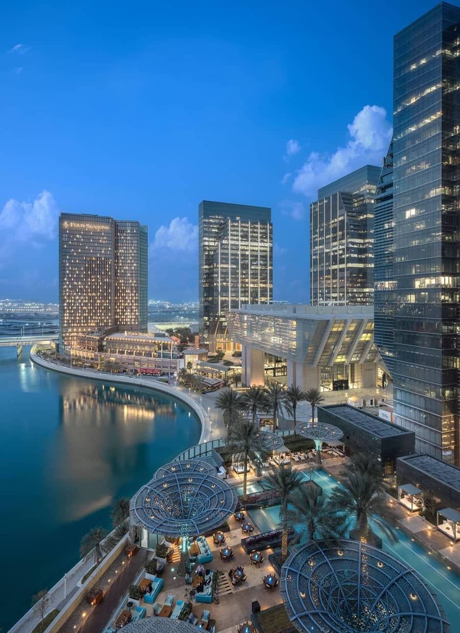 slider item - LLJ Group