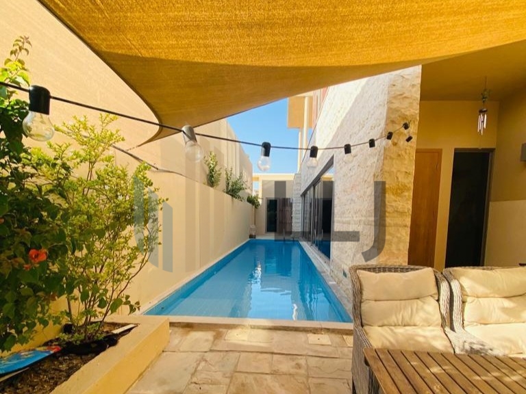 5 bedroom villa for sale - LLJ Group